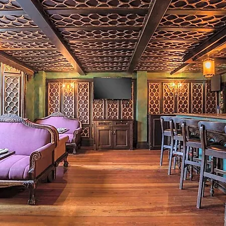 Skeffington Arms Szálloda 3*
